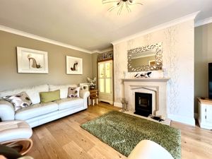 Living Room- click for photo gallery